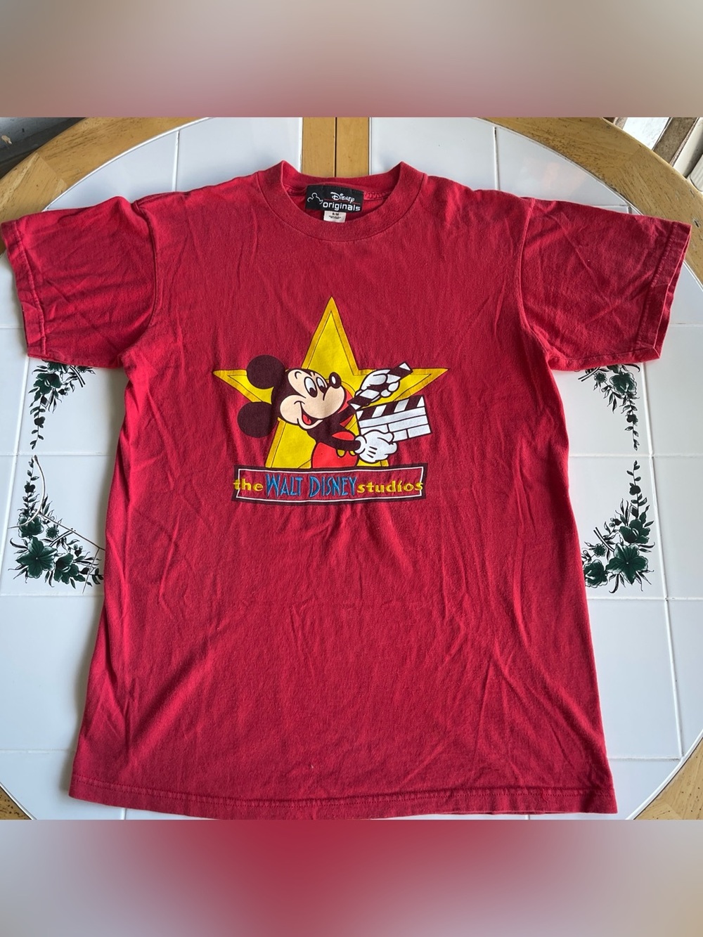 Vintage Walt Disney Studios T Shirt Medium Mickey Mouse Red Retro Cartoons 🔥